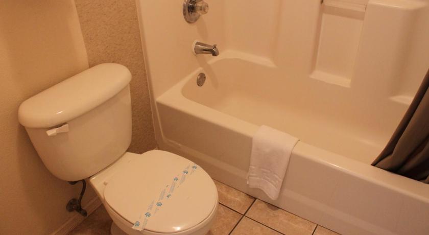 Adobe Inn Motel photo