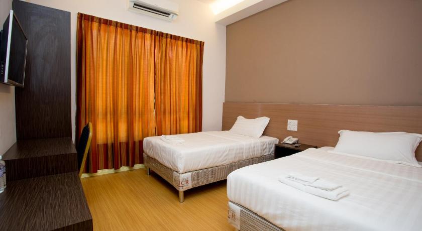 Deluxe Twin Room, Labuan Fortune Hotel in Labuan