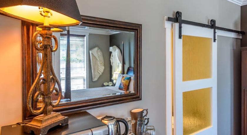 Brookside Inn Boutique Hotel photo