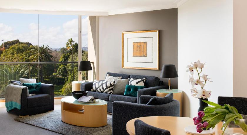 Image of One-Bedroom Apartment with Garden View - Non-refurbished 3