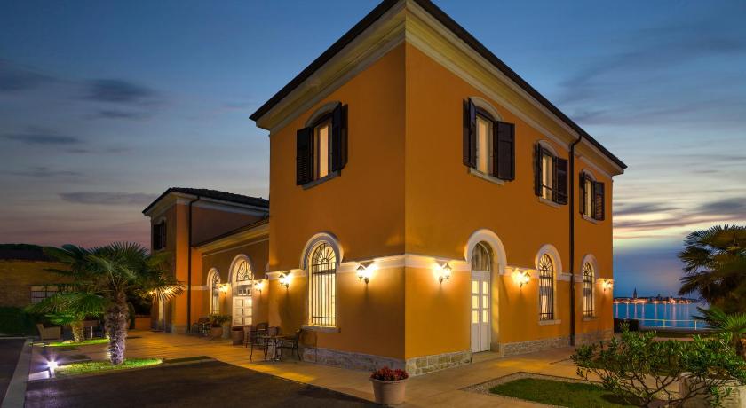 Minella Residence photo