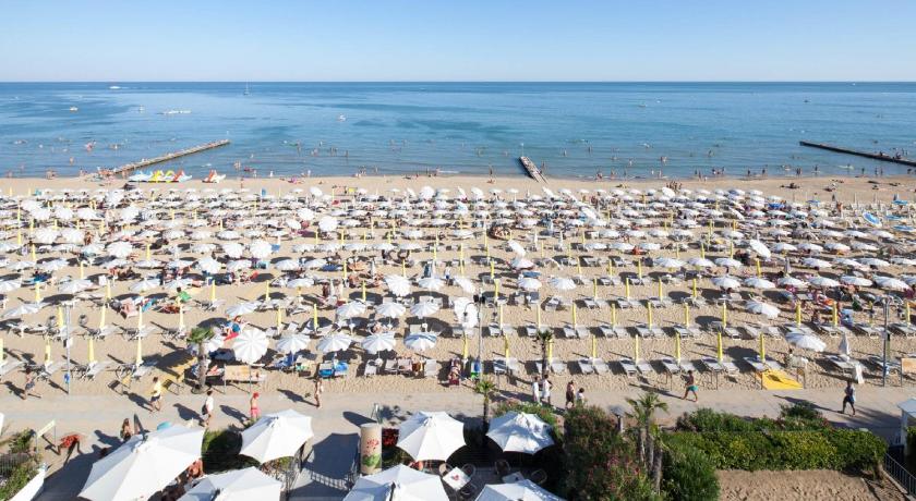 Hotel Columbia &amp; Ninfea — Hotel in Lido Di Jesolo
