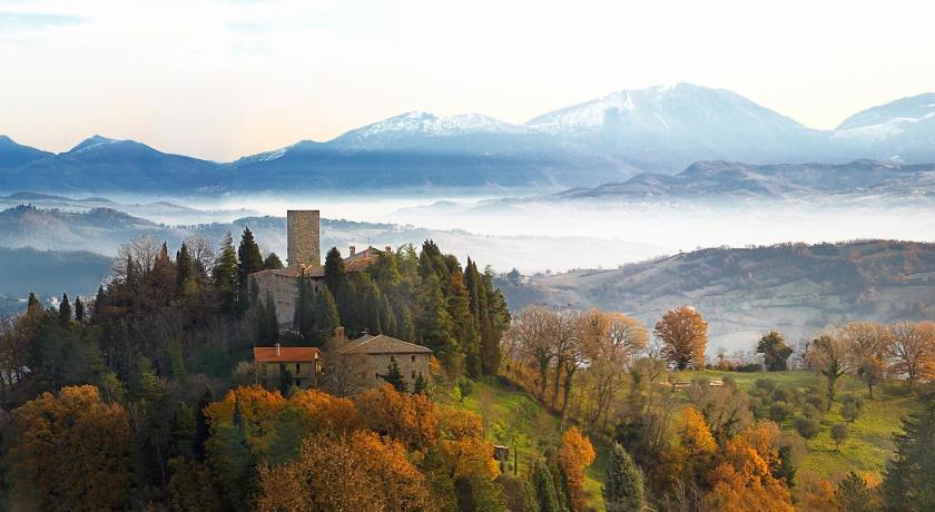 Castello Di Petroia — Hotel in Gubbio