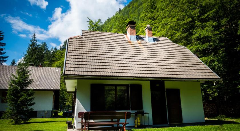 Pocitniska hisa Radovna — Hotel in Bled