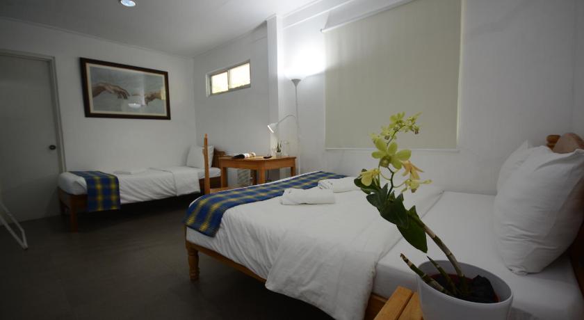 AMOR'S PLACE - image 33
