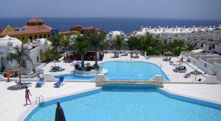 BLU PARADISE COSTA ADEJE - Heated Pool — Hotel in Tenerife