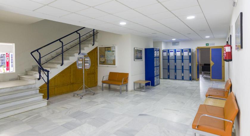 Albergue Inturjoven Sevilla photo