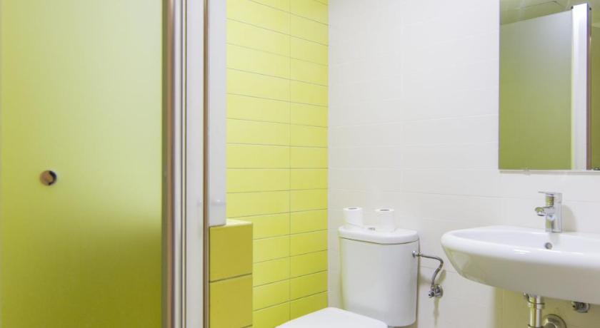 Albergue Inturjoven Sevilla photo