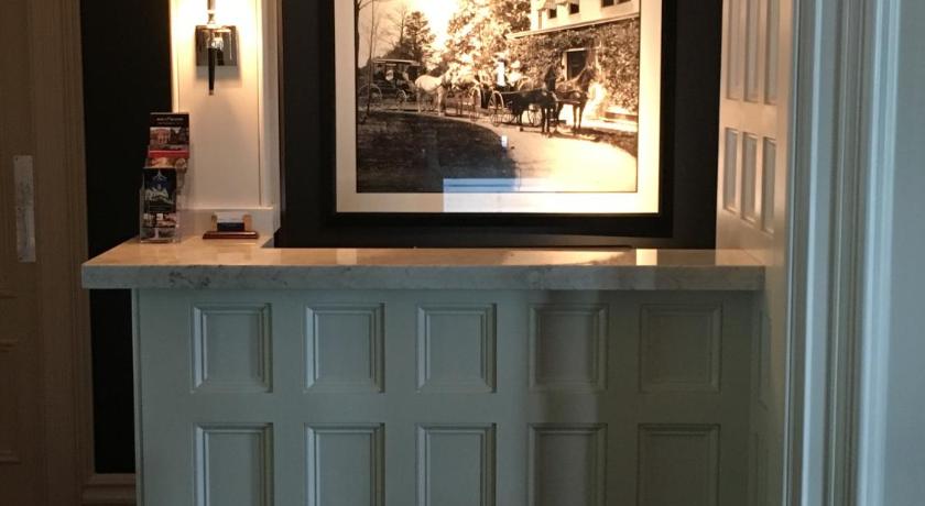 Inn at Taughannock Falls photo