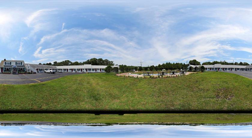 Knights Inn  Centerville MA photo