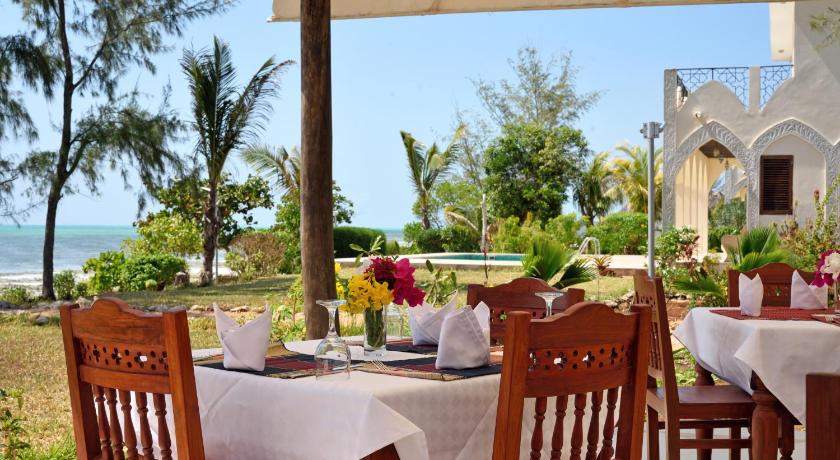 รูปของThree-Bedroom Villa with Private Pool and Ocean View 5