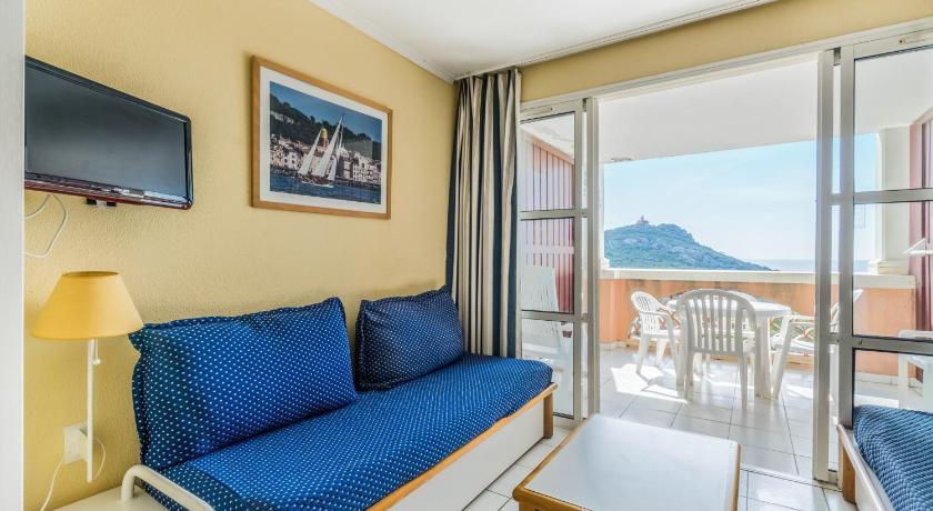 Image of Comfort One-Bedroom Apartment (5 People) 3