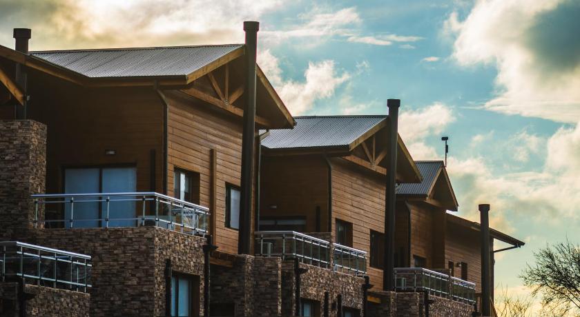 Blackstone Country Villages Hotel