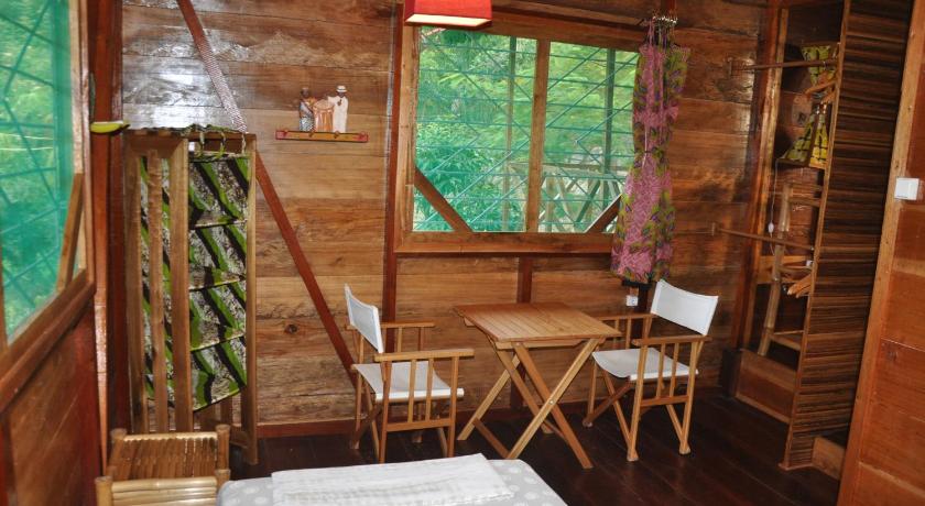 Imagem de Quarto Triplo Económico (Economy Triple Room) 1