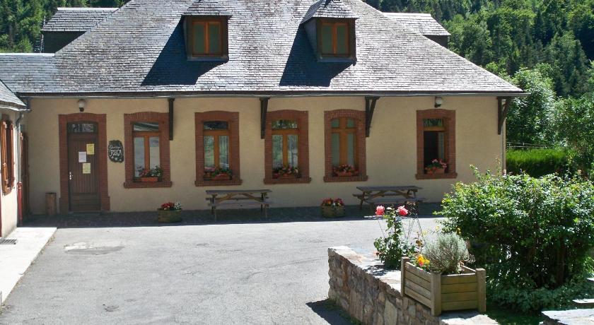 Gite Fouga — Hotel in Aragnouet
