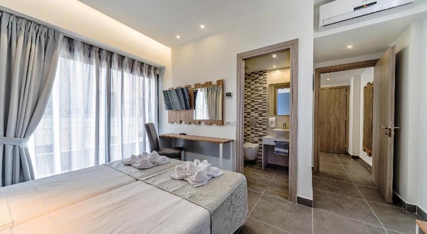 Pollis Hotel