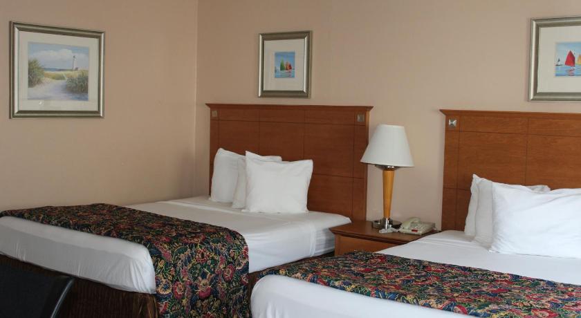 Capri Motel — Hotel in Dartmouth (MA)