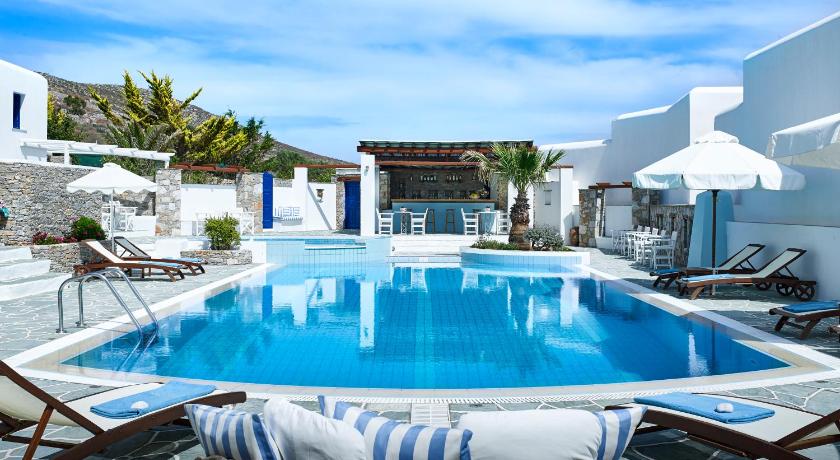 Folegandros Apartments