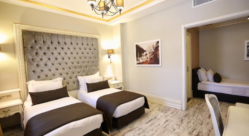 L'agora Old Town Hotel & Bazaar