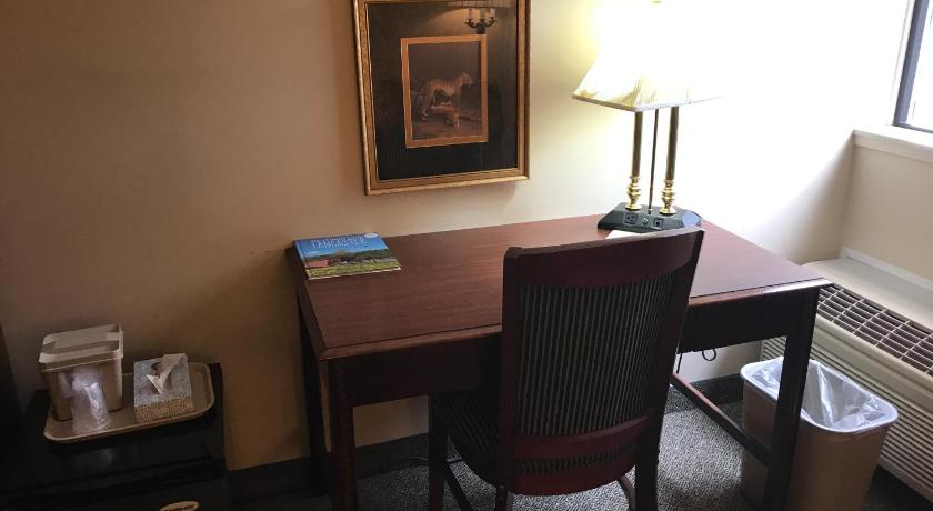 Lititz Inn and Suites photo