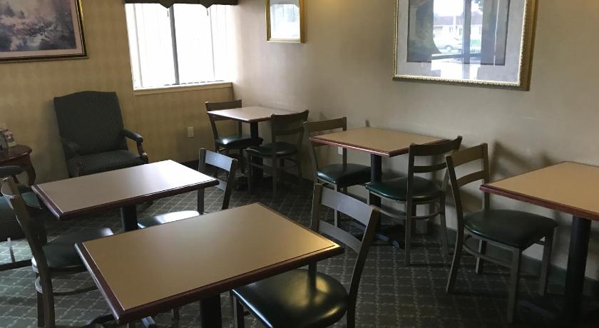 Lititz Inn and Suites photo