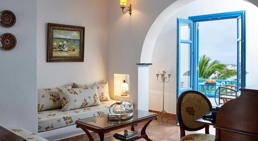 Folegandros Apartments