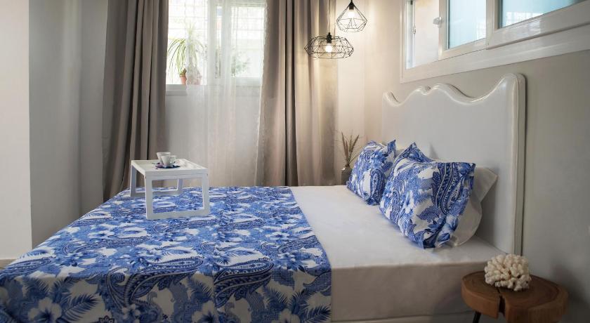 Image of Deluxe Suite With Jacuzzi (up to 3 people) 7