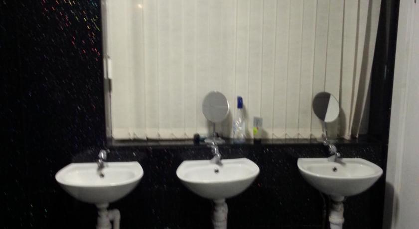 Budget Hostel photo