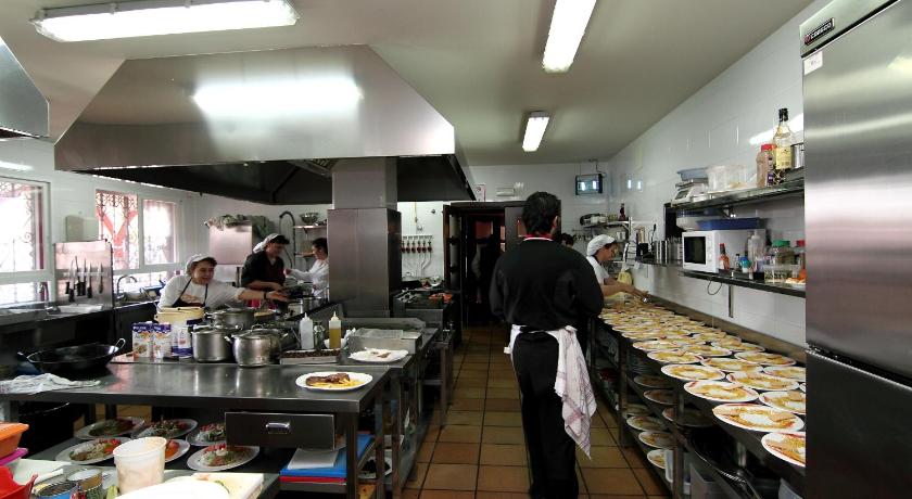 Hostal Restaurante La Bartola photo