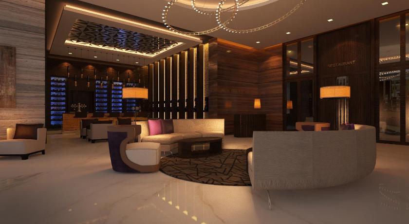 Radisson Blu Hotel Dubai Waterfront - image 2