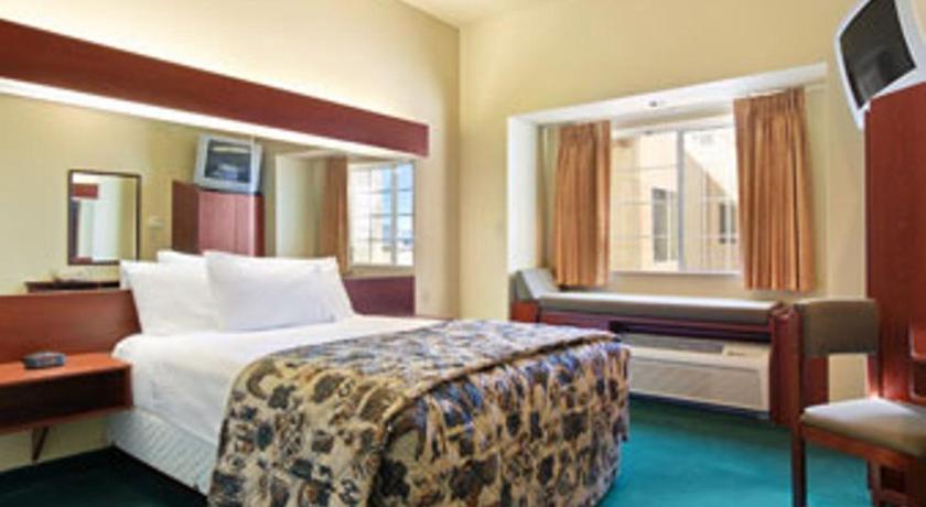Microtel Inn & Suites by Wyndham Wellton photo
