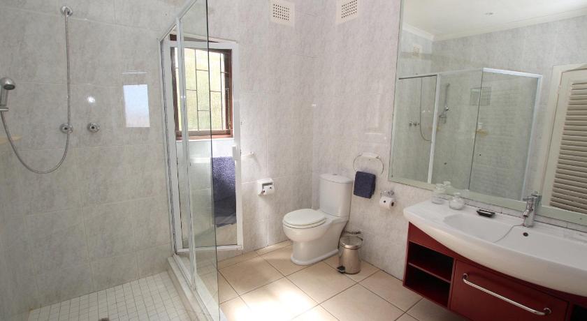 Image of Double Room with Garden View 2