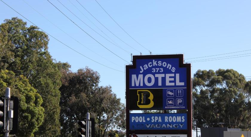 Jacksons Motor Inn