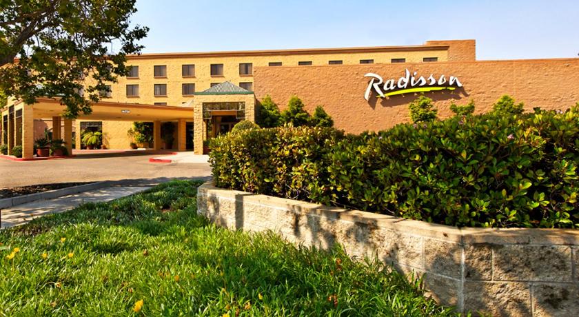 Radisson Hotel Santa Maria