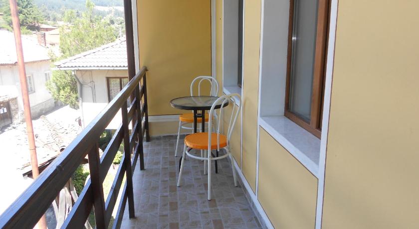 Guest House Tsenovi photo