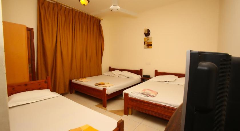 Image of Family Room 0