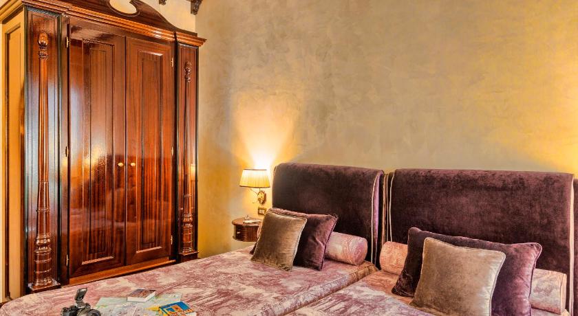 Image of Classic Double Room 8