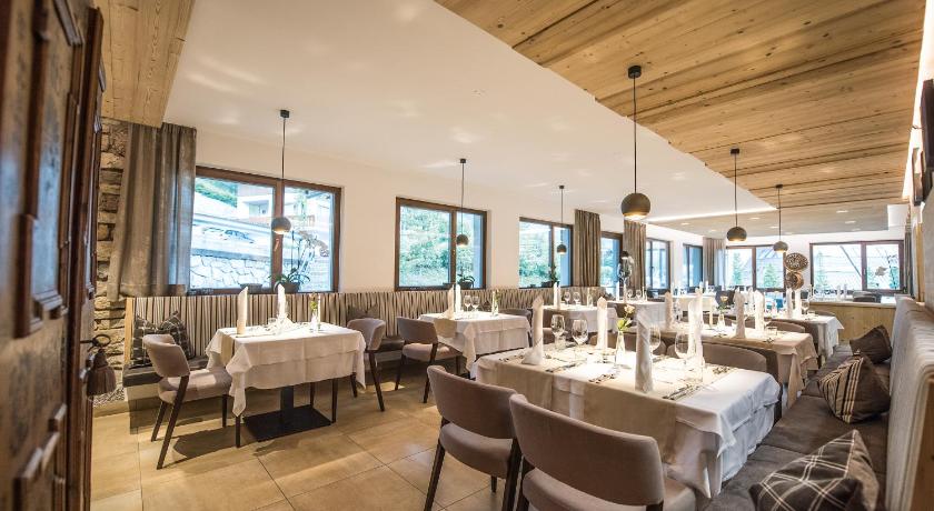 马雷贝 Hotel Condor 4星级 酒店 餐厅