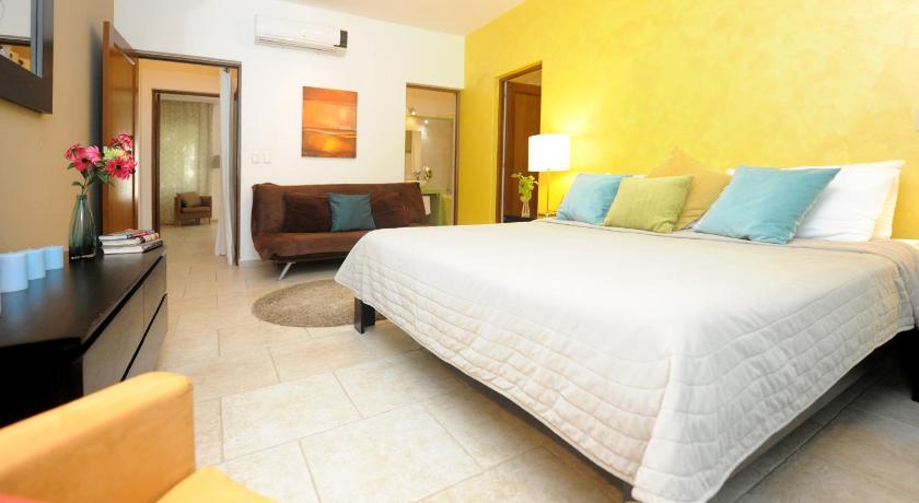 Image of Apartment with Pool View 11