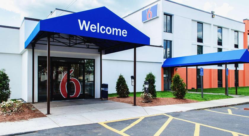 Motel 6-Brockton, MA