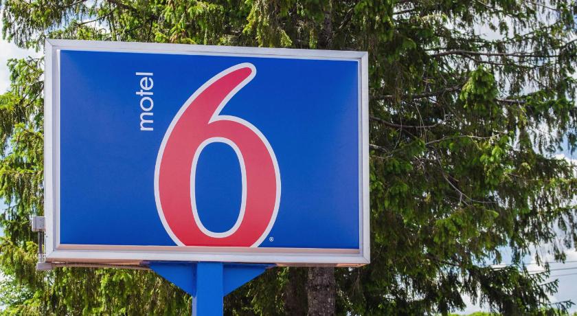 Motel 6-Brockton, MA