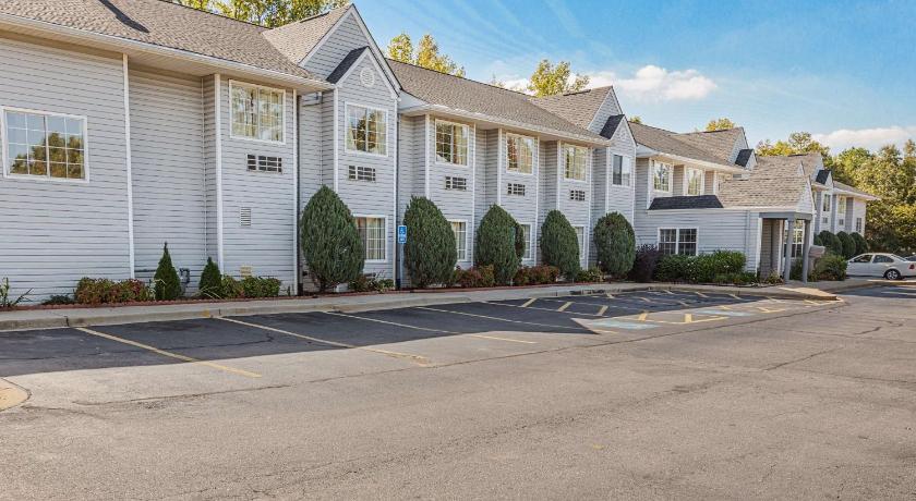 Motel 6-Simpsonville, SC - Greenville