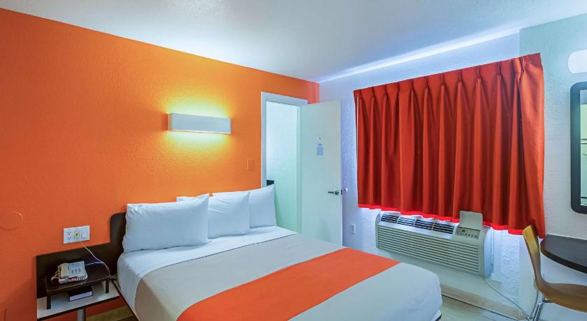 Ocean Inn South Padre Island photo