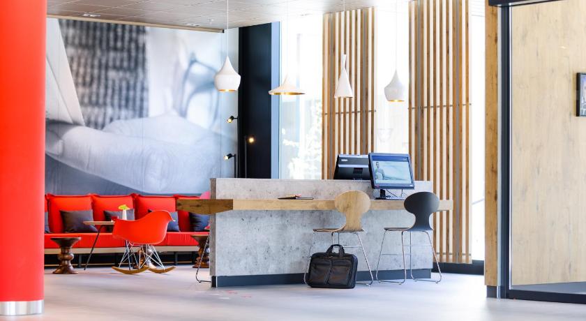 ibis Wien Hauptbahnhof photo