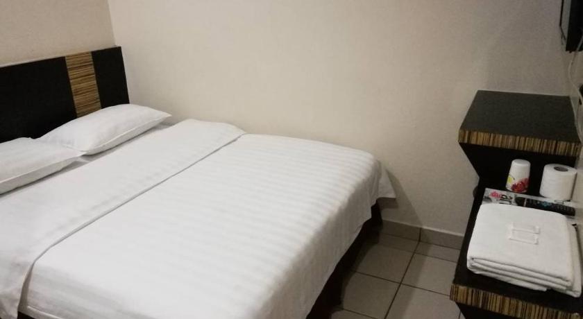 コタキナバル Hotel Traveller 1つ星 ホテル スイート