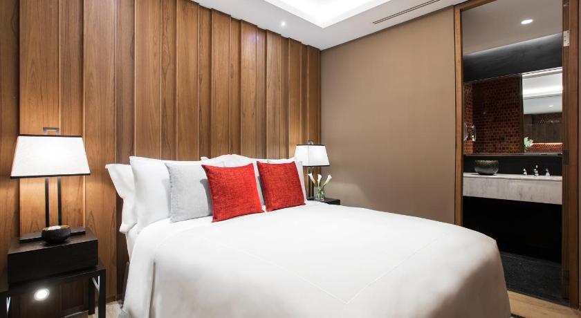 Image of Three-Bedroom Suite 7