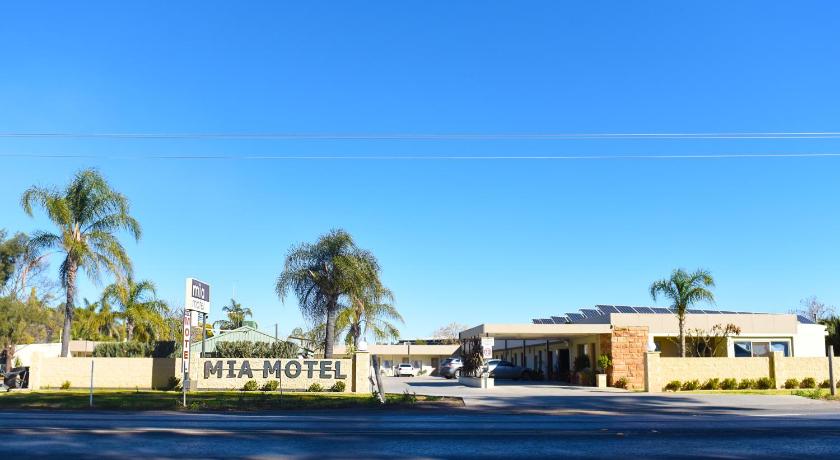 Mia Motel photo