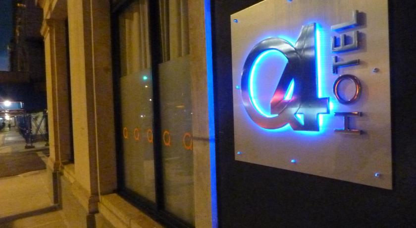 Q4 Hotel and Hostel photo