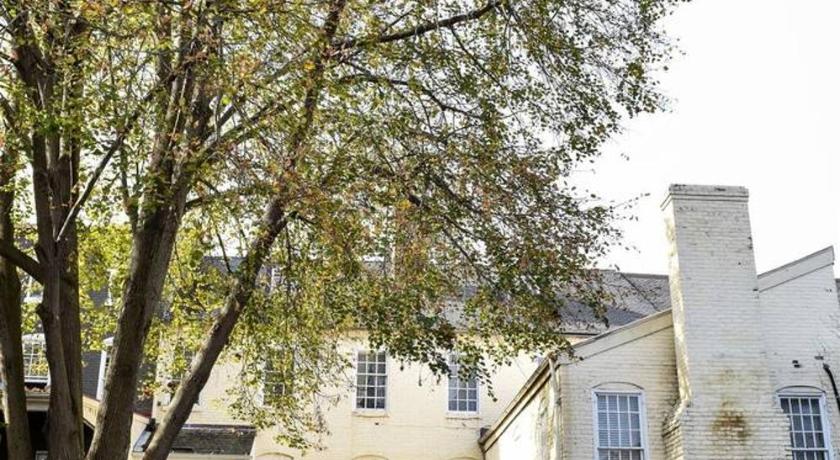 Fredericksburg (VA) The Richard Johnston Inn & 1890 Caroline House 5-Star Accommodation view