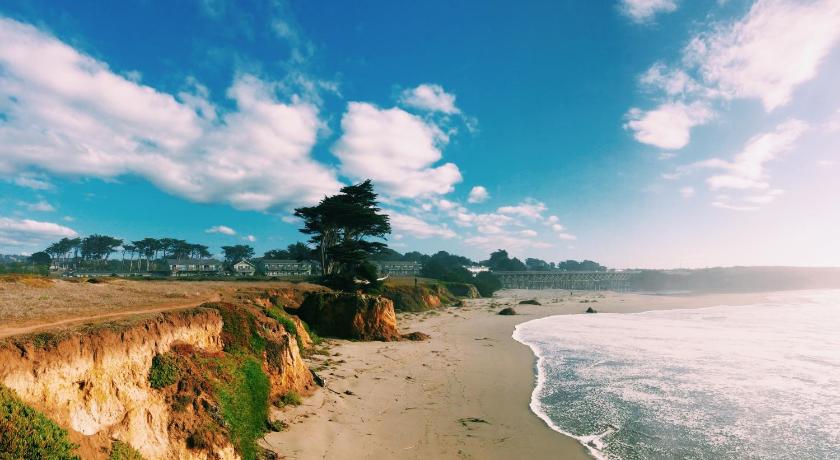 Surf and Sand Lodge